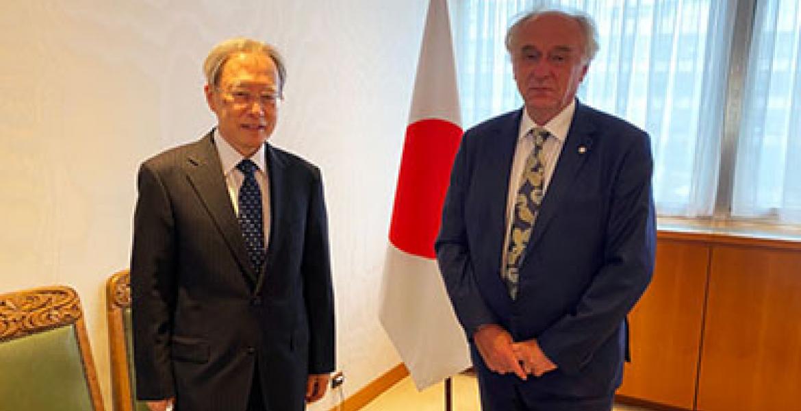 Ambassador Ihara meets with Pavel Kabat